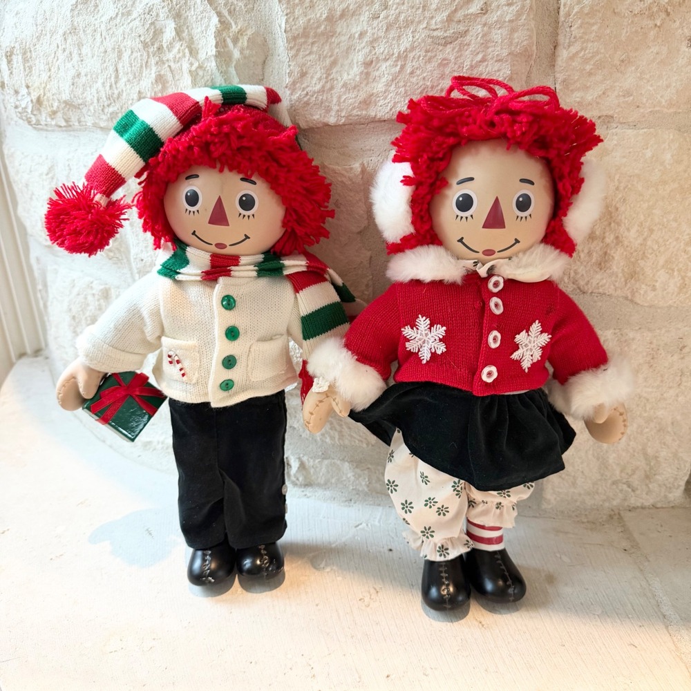 Vintage‎ Raggedy Ann and Andy Christmas Porcelain Dolls Holiday Outfits 15"
